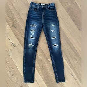 KanCan signature kurvy ultra high rise skinny jean